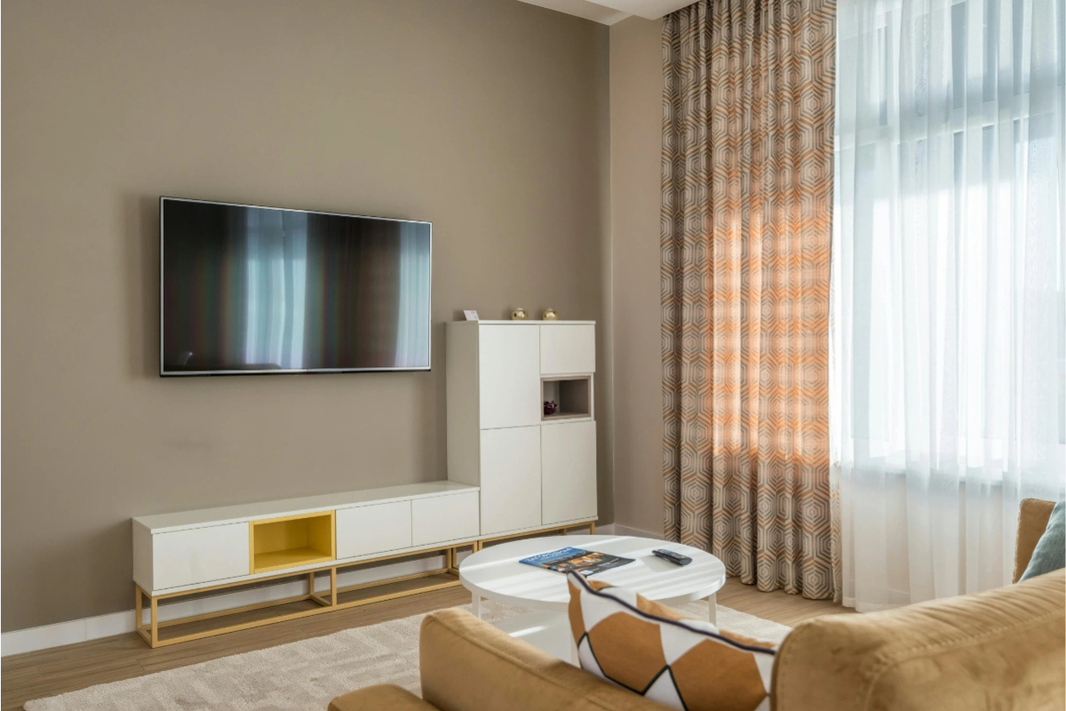 Can a Projector Replace a TV in Your Living Room? Pros, Cons and What to Consider