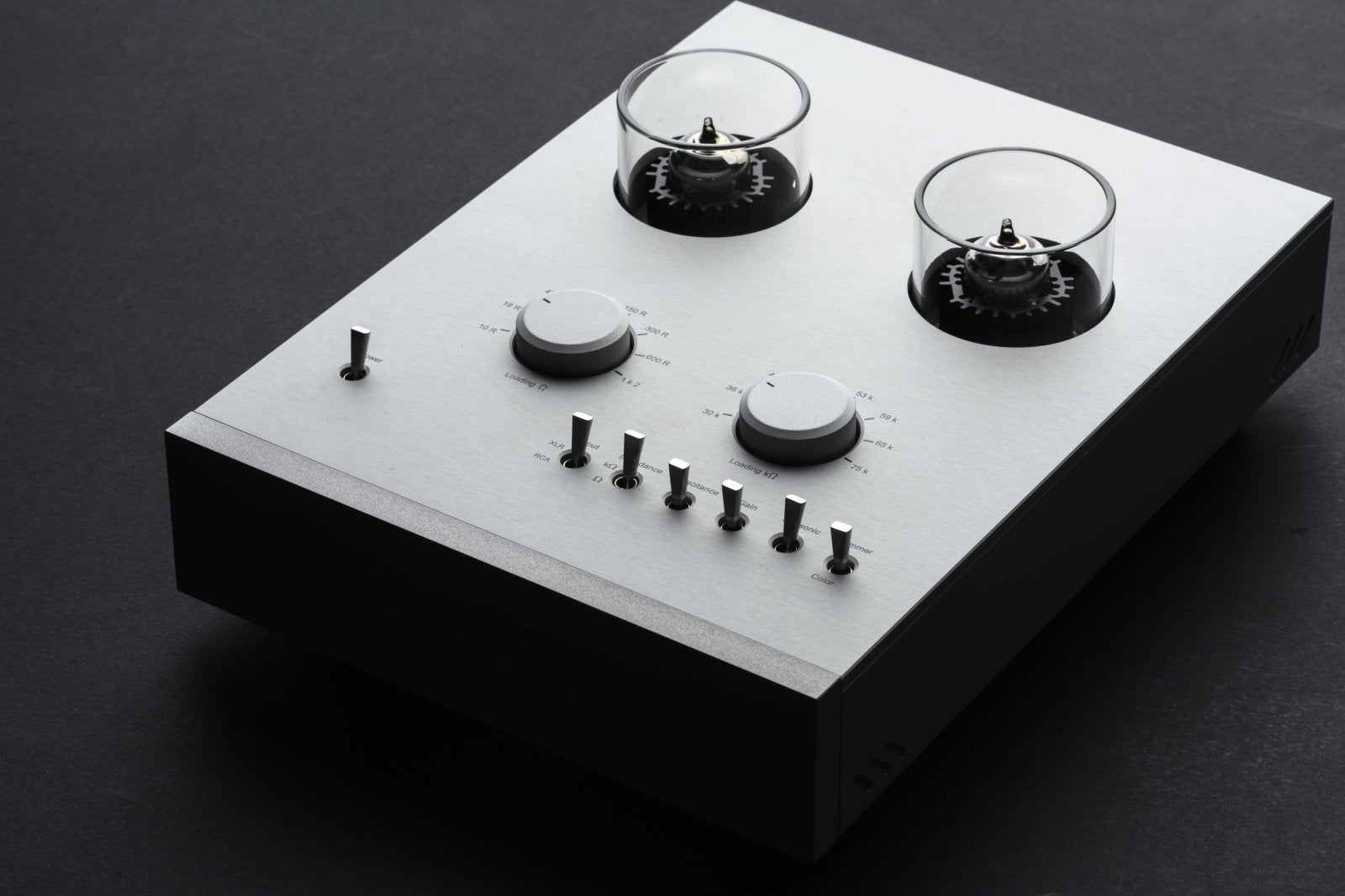 E.A.T. E-Glo Petit B phono stage